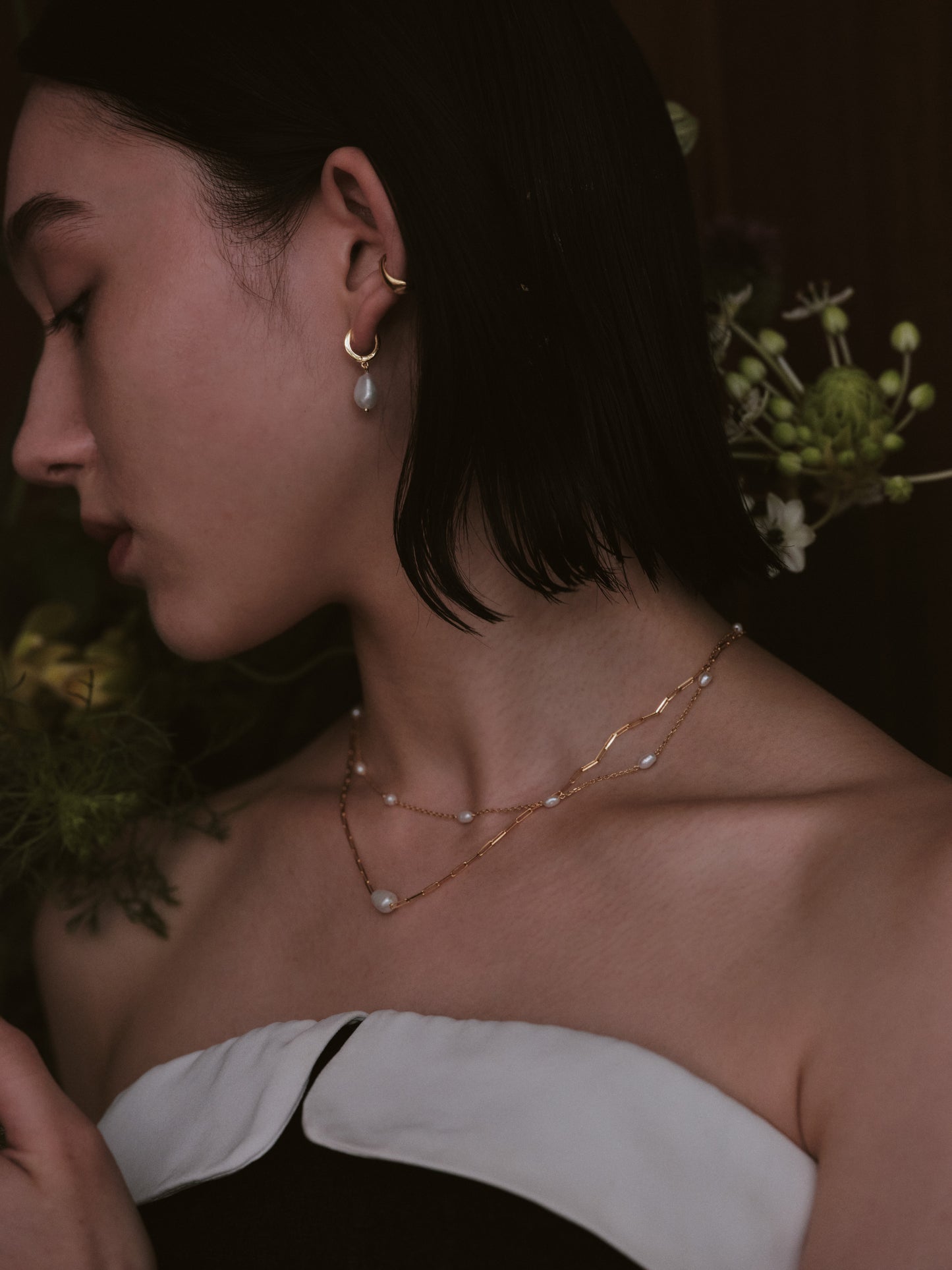 Freshwater pearl gold piercing