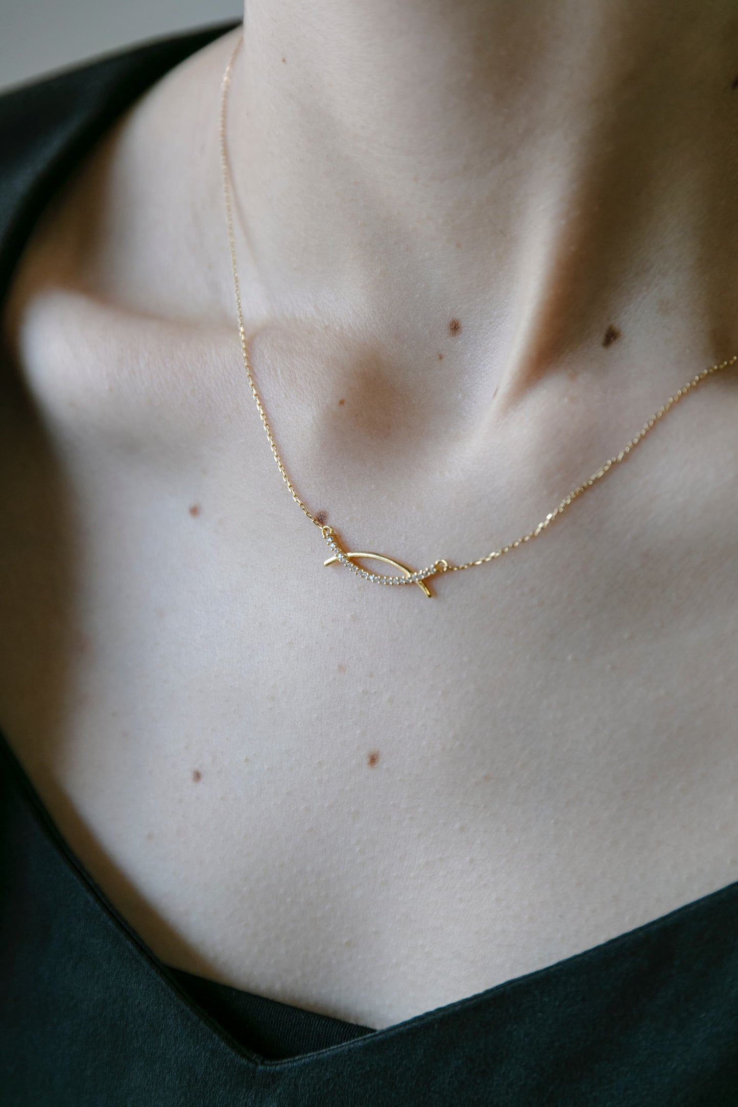 Cross line Necklace