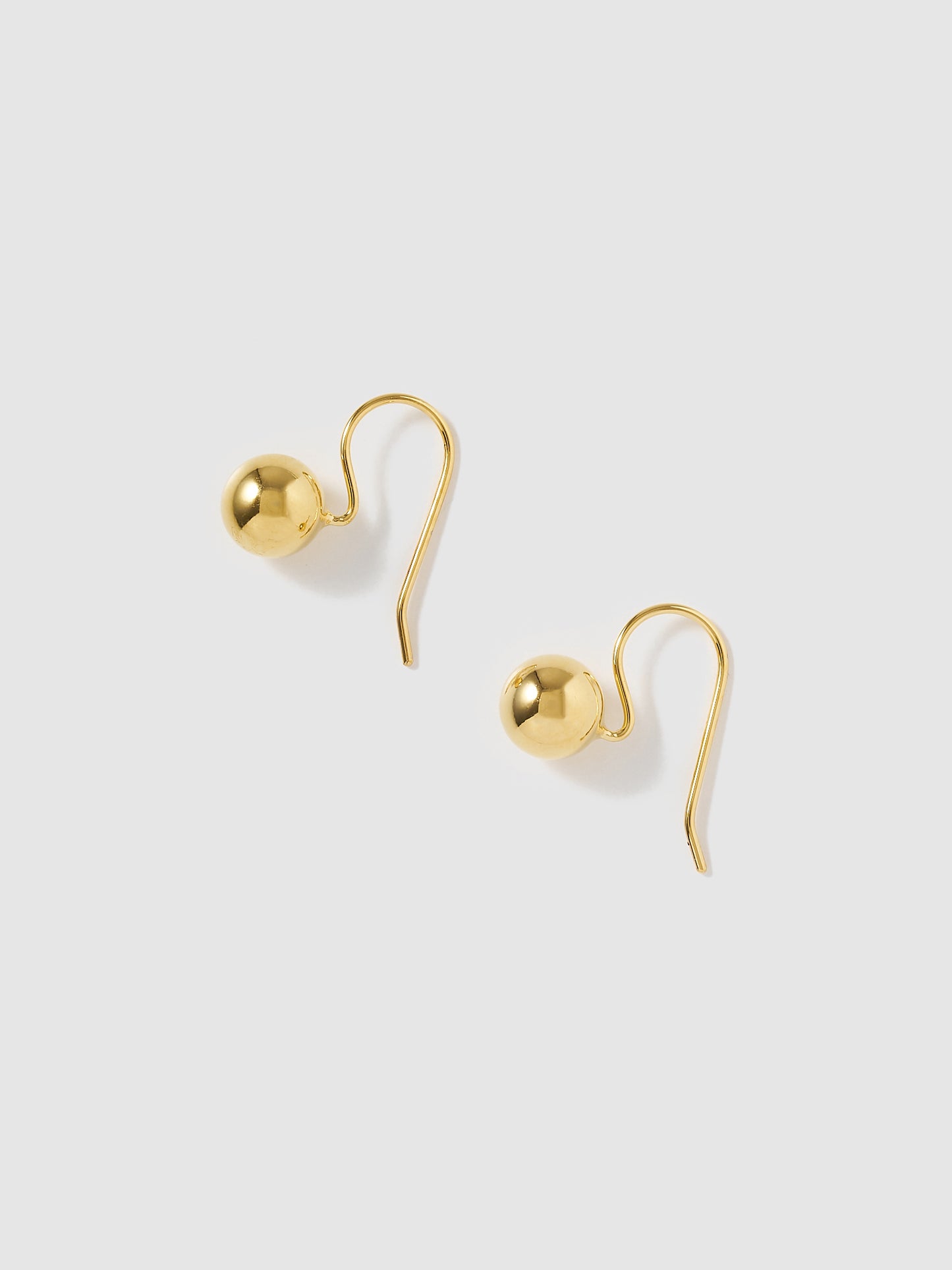 Simple ball gold piercing