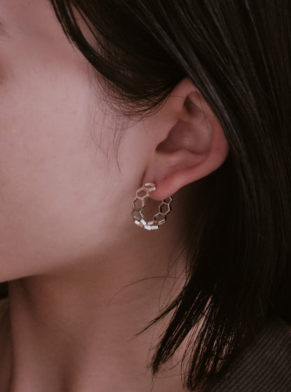 Hexagon hoop piercing